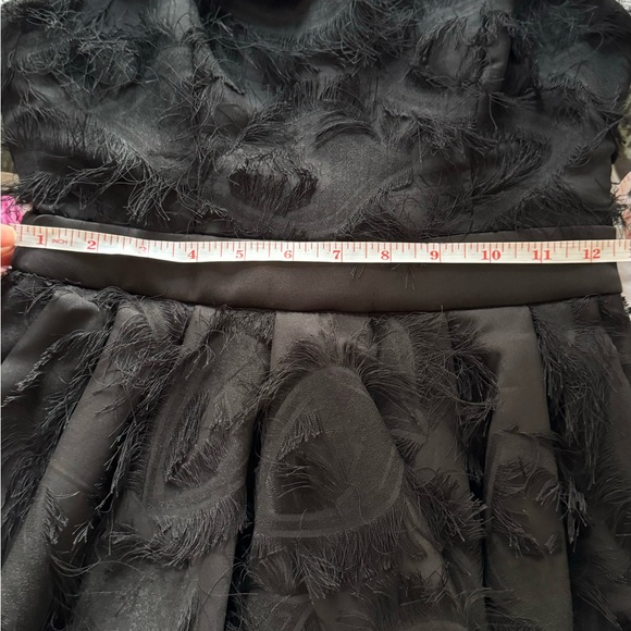 Gorgeous Dress new without tags - Picture 8 of 9